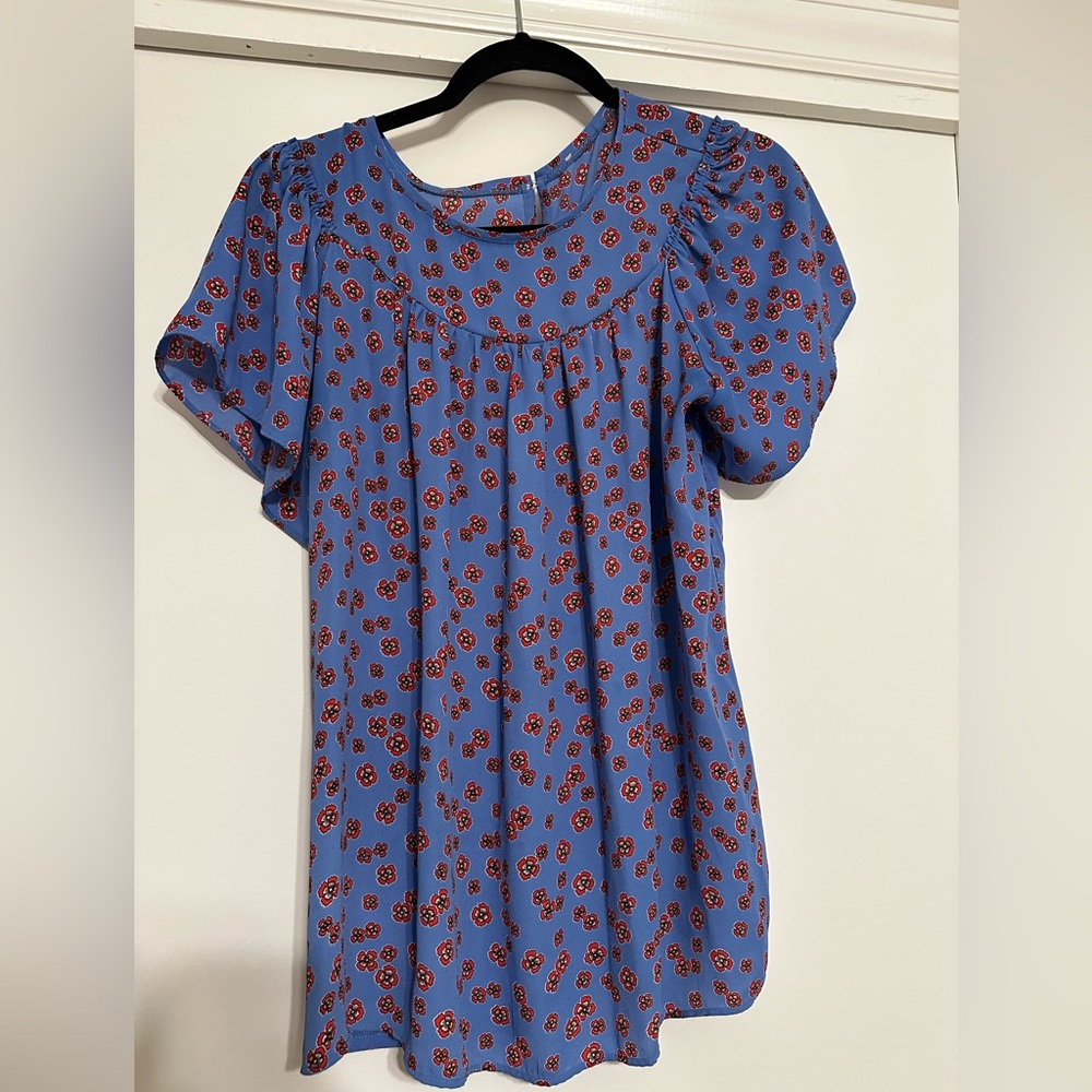 Loft Blue and Red Floral Blue Women's Top